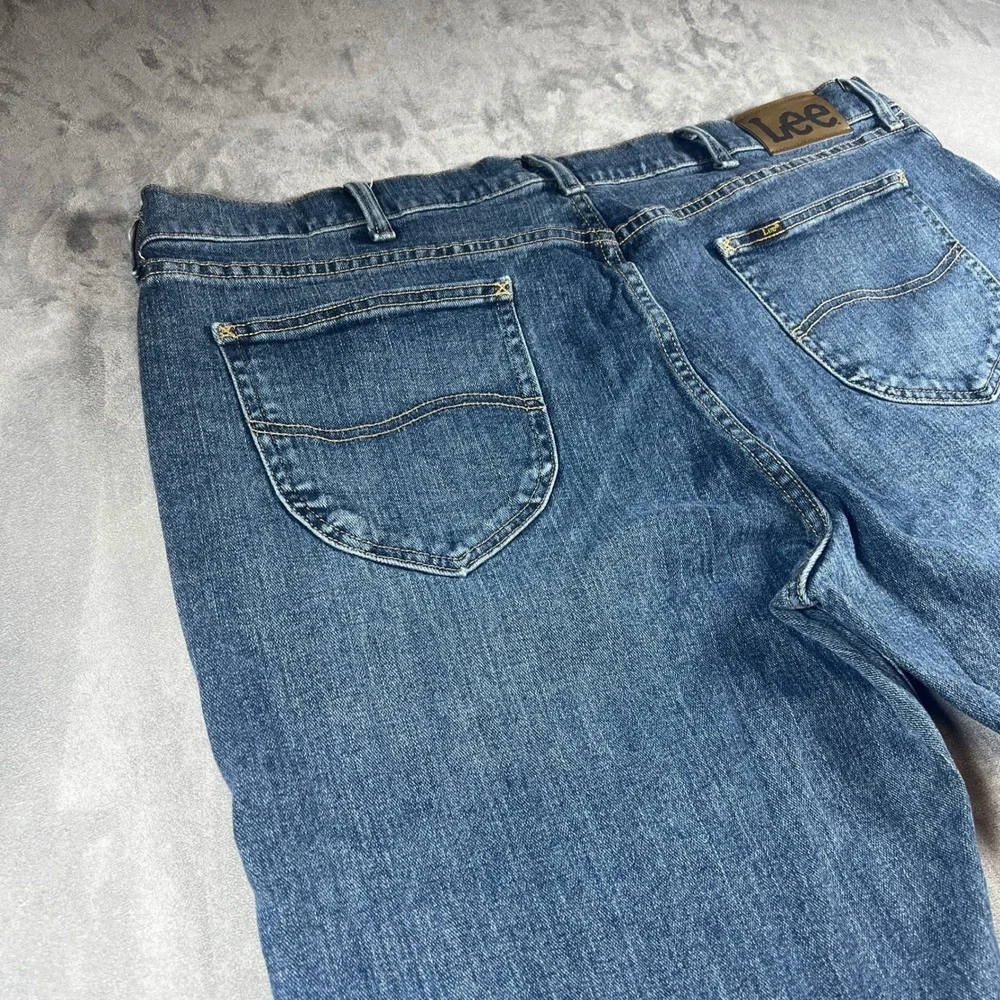 Lee Regular Fit Jeans Mens 42x32‎ Blue Straight Leg Denim Medium Wash Classic